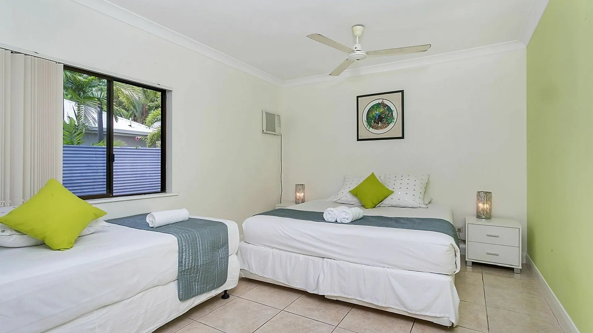 Trinity Breezes At Trinity Beach Holiday home